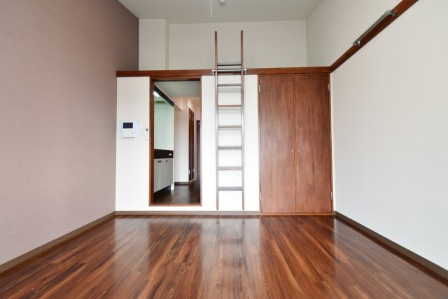 ベルファーム甲子園の居間・リビング|3階303号室別部屋イメージ