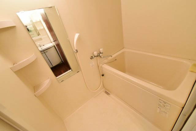 ベルファーム甲子園の浴室|3階303号室別部屋イメージ