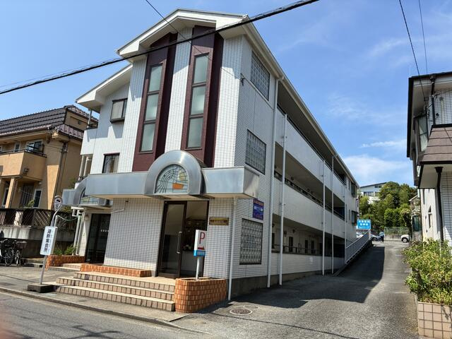 東大和市湖畔1丁目のマンションの画像