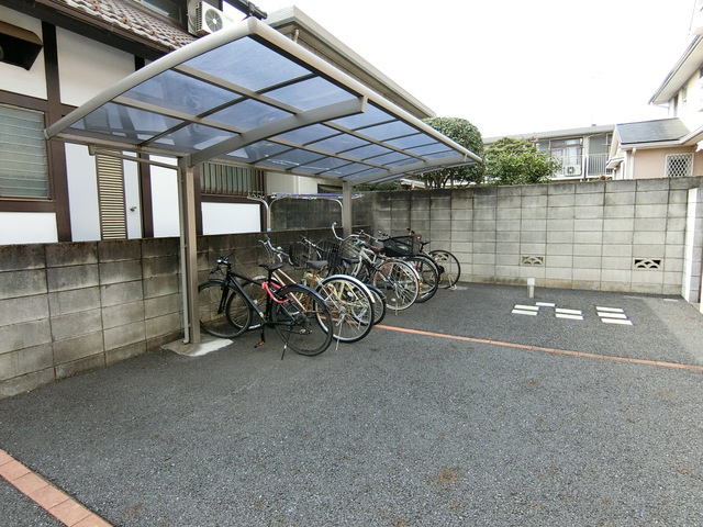 ノアコート国立のその他共用部分|★屋根付き自転車置き場★
