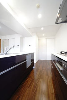 【キッチン】 | 【上質リフォーム】ザ・パークハウス府中南 | 室内（2025年9月26日12：00頃）撮影