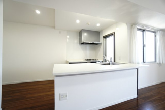 【キッチン】 | 【上質リフォーム】ザ・パークハウス府中南 | 室内（2025年9月26日12：00頃）撮影