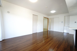 【居間・リビング】 | 【上質リフォーム】ザ・パークハウス府中南 | 室内（2025年9月26日12：00頃）撮影