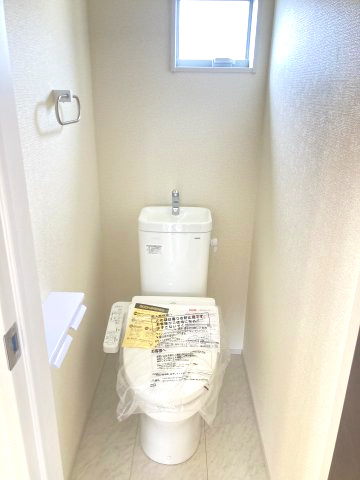 第3富士見町時沢　新築戸建　7号棟のトイレ|2階トイレです。清潔感のある白を基調としています。