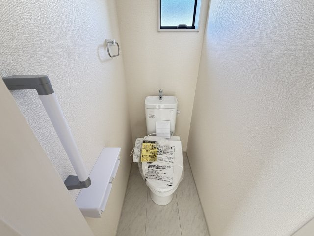 第3富士見町時沢　新築戸建　5号棟のトイレ|2階トイレです。清潔感のある白を基調としています。