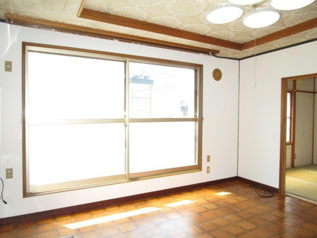 ハイツ弘貴の居間・リビング