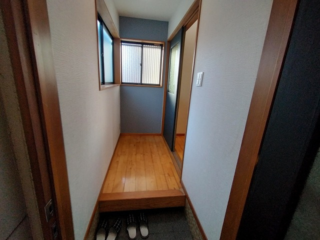 神戸市須磨区須磨浦通５丁目の一戸建ての玄関