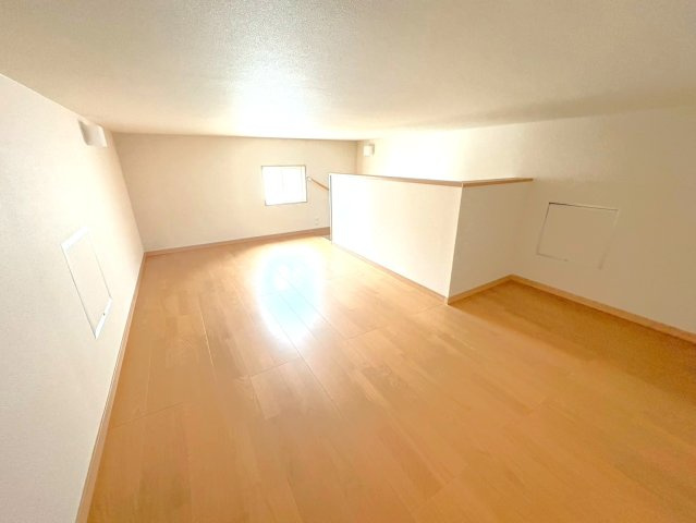 ２０２３年４月完成の築後未入居物件◆小屋裏収納付き３ＬＤＫ◆伏見区羽束師古川町の収納|小屋裏収納