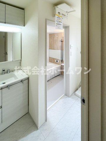 羽村市羽中２丁目の新築一戸建の独立洗面台|朝の身支度には欠かせない独立洗面化粧台