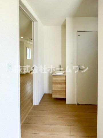 羽村市羽中２丁目の新築一戸建の玄関|毎日通る玄関はこちらです