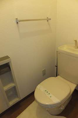 フレグランス篠原 A棟のトイレ