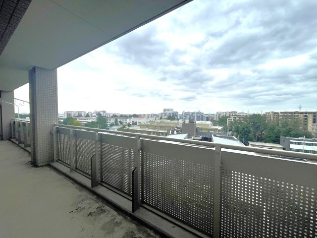 武蔵野市桜堤１丁目の中古マンションのバルコニー