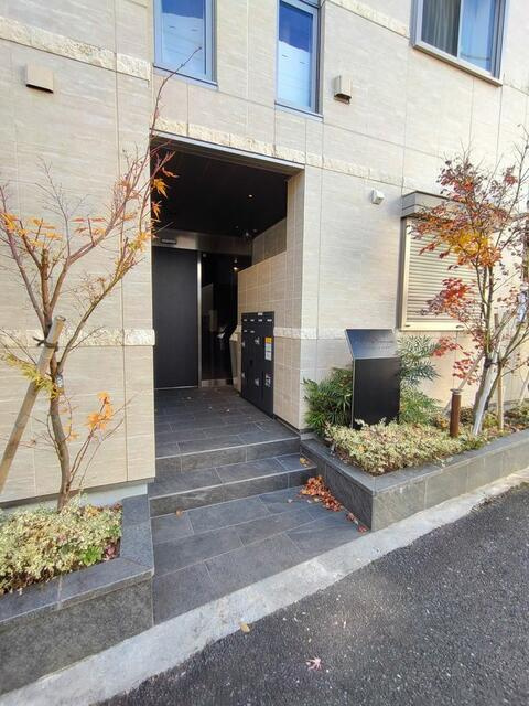 グランフォルトゥーナ浜田山のエントランス|清潔なエントランスです