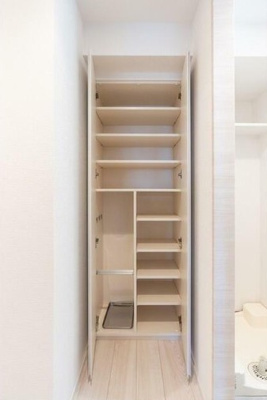 【収納】 | コンフォリア・リヴ北新宿 | シューズボックス完備！