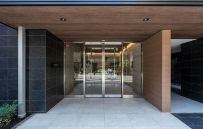 【エントランス】 | コンフォリア・リヴ北新宿