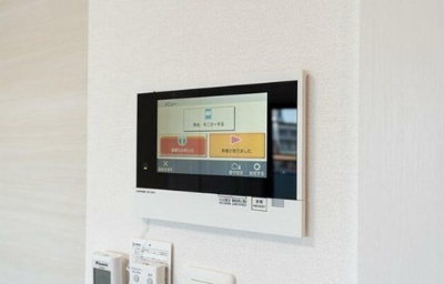 【セキュリティ】 | コンフォリア・リヴ北新宿 | モニター付きインターホンで防犯面も安心です！