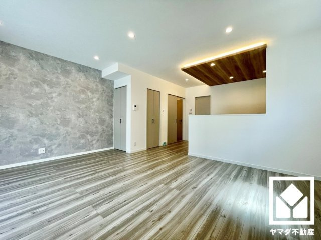 伏見区淀際目町　1号地の居間・リビング