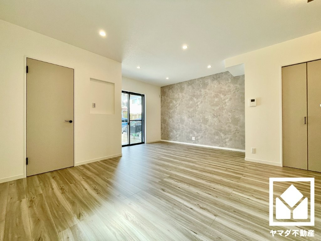 伏見区淀際目町　1号地の居間・リビング