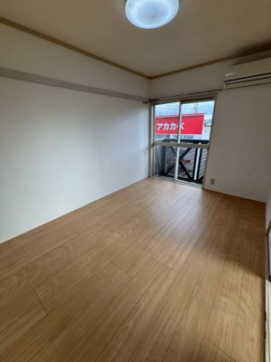 【居間・リビング】 | 吉川ハイツ