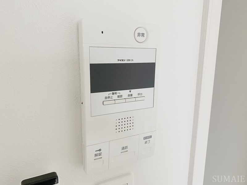 リブ東小岩のセキュリティ|モニター付きインターホンです☆