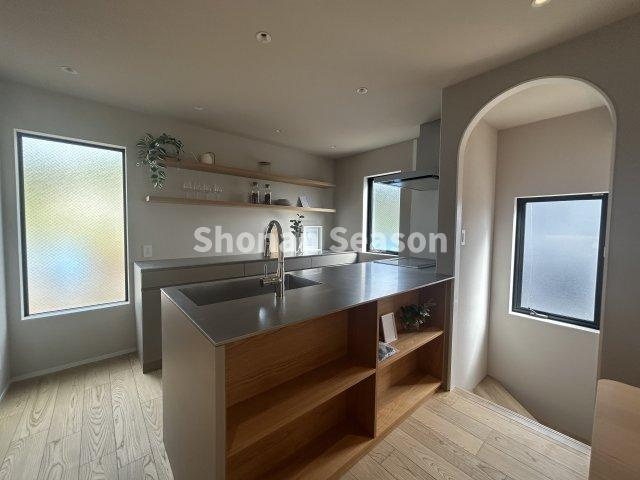 【キッチン】 | 開放的なオープンキッチンには、人気のミーレ（ドイツ製）W600の食洗機を搭載しました♪