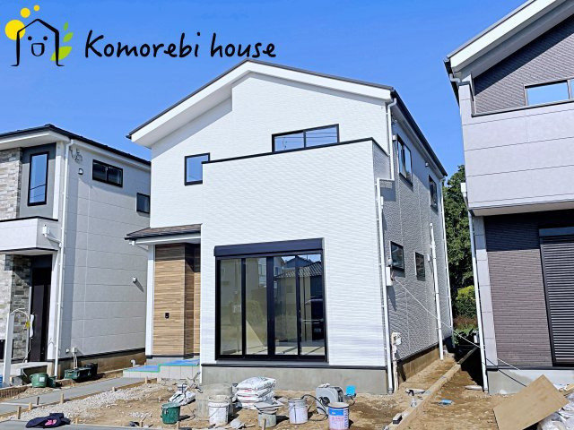 北本市中丸　12期　新築一戸建て　グレース　02の外観|耐久性に優れたサイディング貼りの外観。雨風に強く、汚れにくい素材で美しさが長持ちします。日々のメンテナンス負担を軽減し、家族の暮らしをしっかり守る安心の新築住宅です。