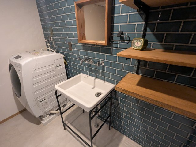 中古マンション　片岡町の独立洗面台