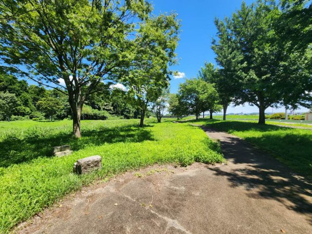 ガーデンコート六番館の庭