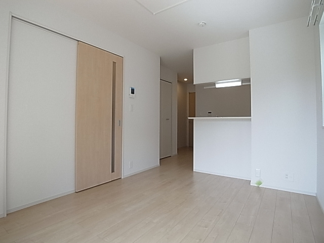 神戸市須磨区妙法寺字津江田のアパートの居間・リビング|リビング