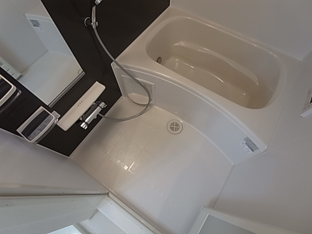 神戸市須磨区妙法寺字津江田のアパートの浴室|追焚付きバスルーム