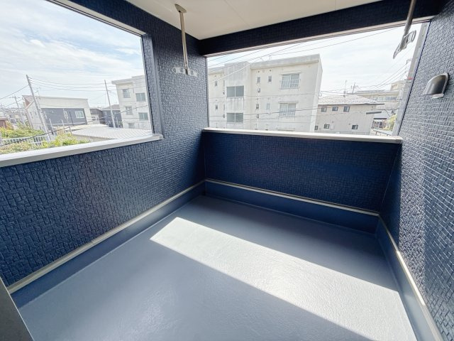 【Cradle Garden】宇都宮市雀の宮 第10 全2邸のバルコニー|〇インナーバルコニー〇
急な雨にも安心なインナーバルコニー！角度の変えられる物干し受け標準装備です。
※2025年9月撮影