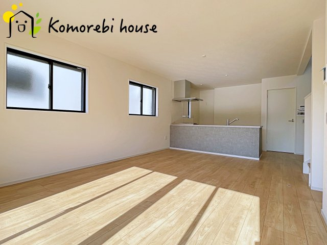 北本市中丸　12期　新築一戸建て　グレース　03の居間・リビング|10/30　撮影済み