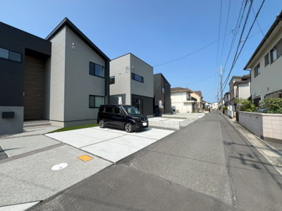 【前面道路含む現地写真】 | ルルーディア中区平井①(１号棟)