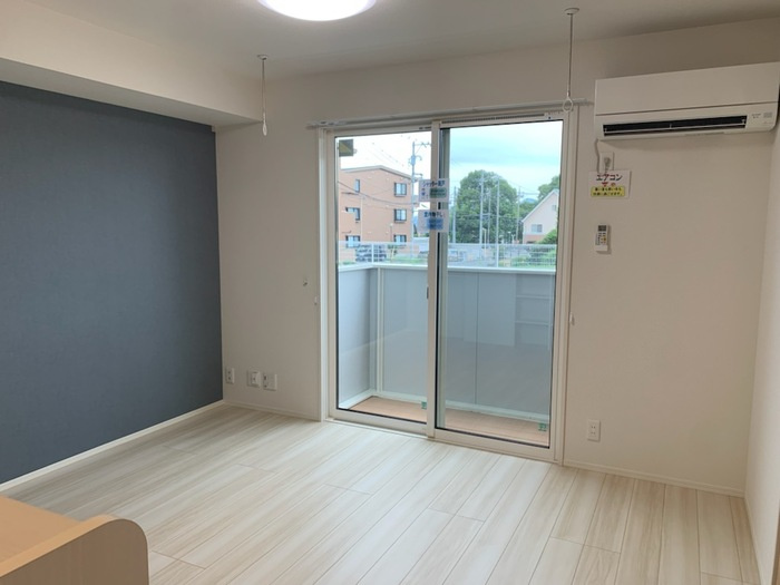 サンプレイスの居間・リビング