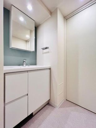 Ｂｒｉｌｌｉａ　ｉｓｔ　上野御徒町の独立洗面台