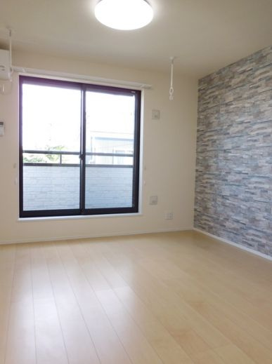 ラ・クール西川口の居間・リビング