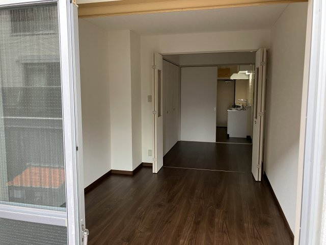 佐々木ビルの洋室