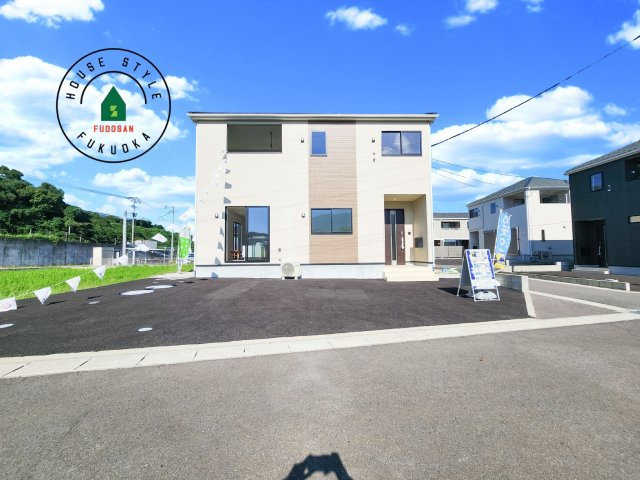 糟屋郡宇美町宇美東1丁目第2-5棟（1号棟）の前面道路含む現地写真|見学の時間などお気軽にお問い合わせ下さい。