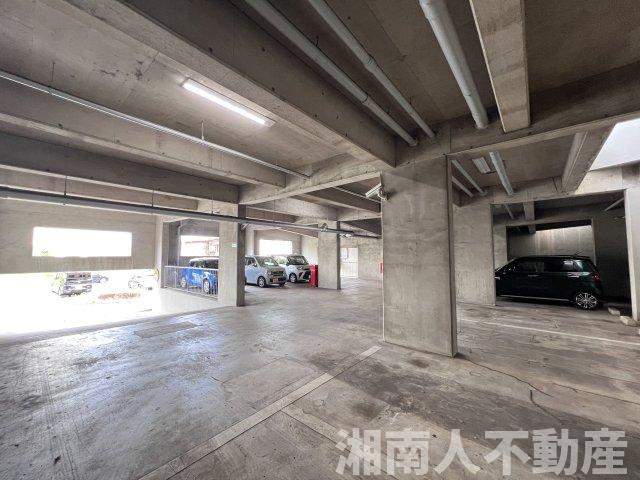 パレスヒルズ石名坂の駐車場|駐車場があります