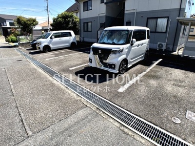 【駐車場】 | セジュール若松Ⅱ | 車をお持ちの方に嬉しい駐車場付きの物件です