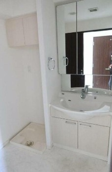 【独立洗面台】 | HF西新宿レジデンスEAST | 嬉しい独立洗面台付き。