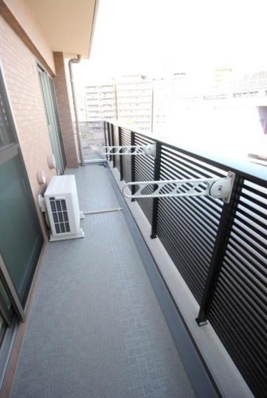 【バルコニー】
