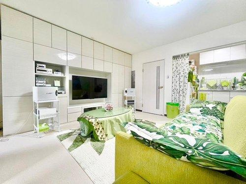 ネオハイツ新大阪の居間・リビング|室内（2024年10月）撮影