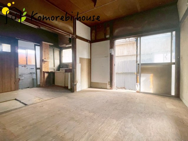 川島町大字中山　中古一戸建ての居間・リビング|ゆったり過ごせる居間です