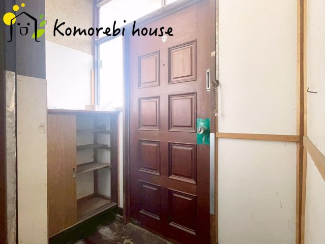 川島町大字中山　中古一戸建ての玄関|きれいな玄関です