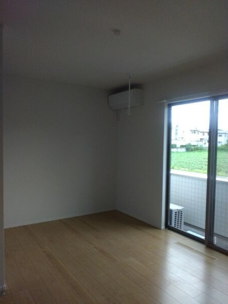 ソレイユ桜町の居間・リビング