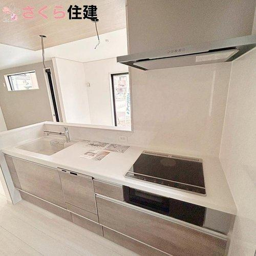 矢板市木幡　1号棟のキッチン|コンロはIHクッキングヒーターなので安全です♪