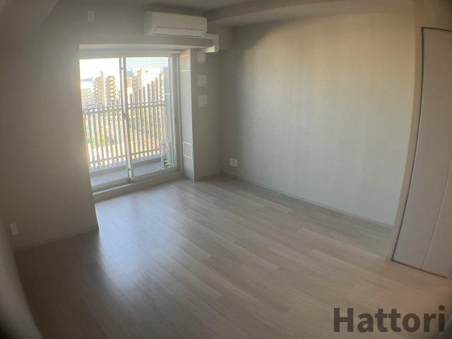 TOPAZ江坂の居間・リビング