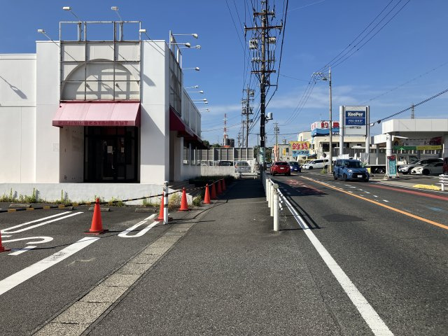加木屋町丸根店舗の駐車場