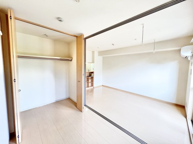 ノーベルパーク15の洋室